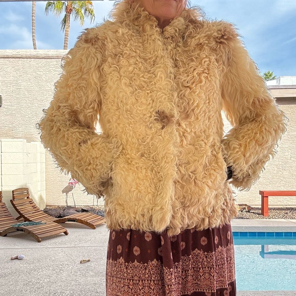 Ardney Vintage Curly Tibetan Lamb Wool Shaggy Fur Coat Jacket Beige Size Medium
